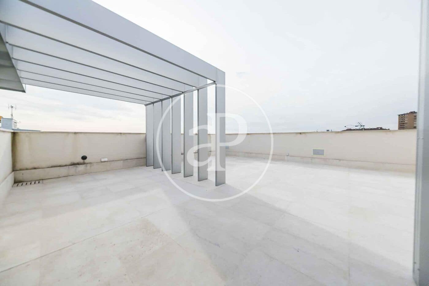 5 sovrum Villa att hyra i Madrid stad med pool garage - 8 000 € (Ref: 10115681)