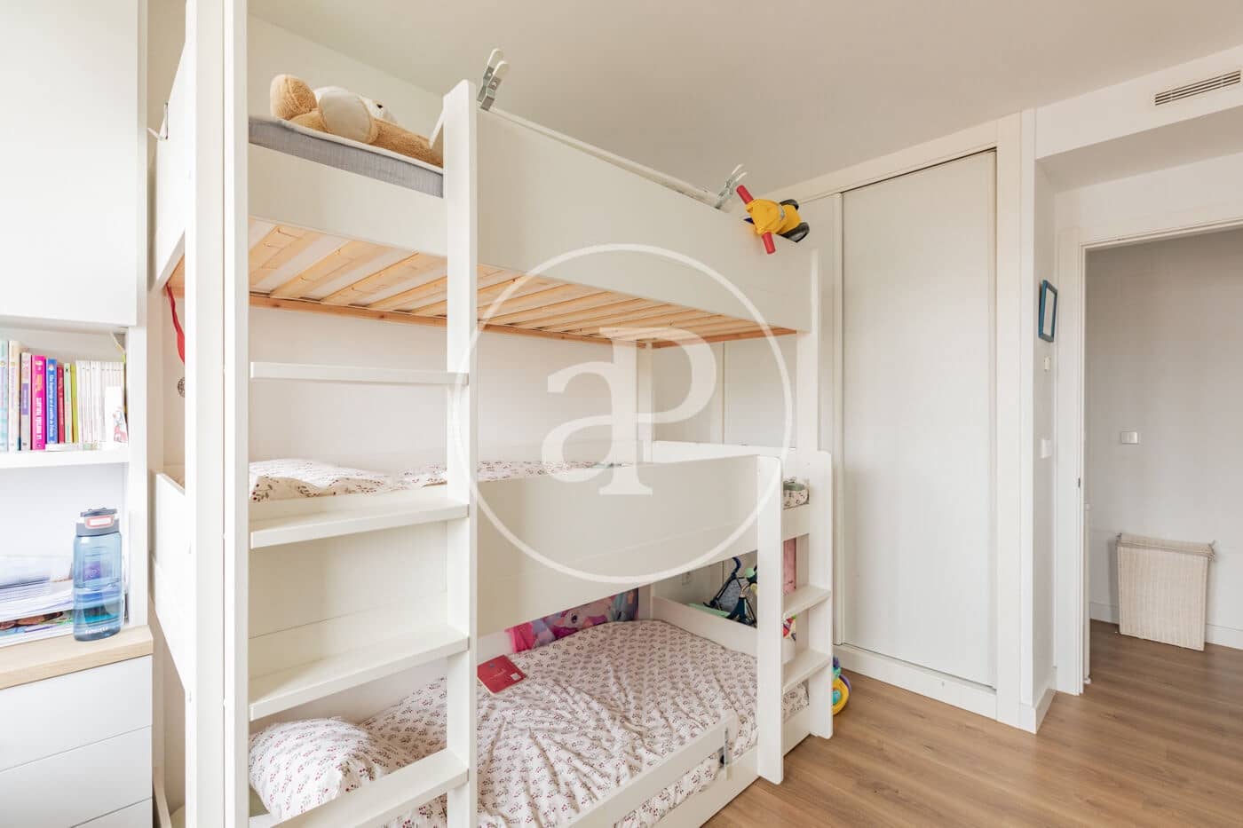 3 quarto Apartamento para venda em Madrid cidade com piscina garagem - 1 260 000 € (Ref: 10119951)