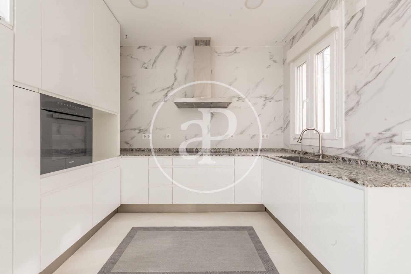 3 makuuhuone Kattohuoneisto myytävänä paikassa Madrid kaupunki - 1 600 000 € (Ref: 10119952)