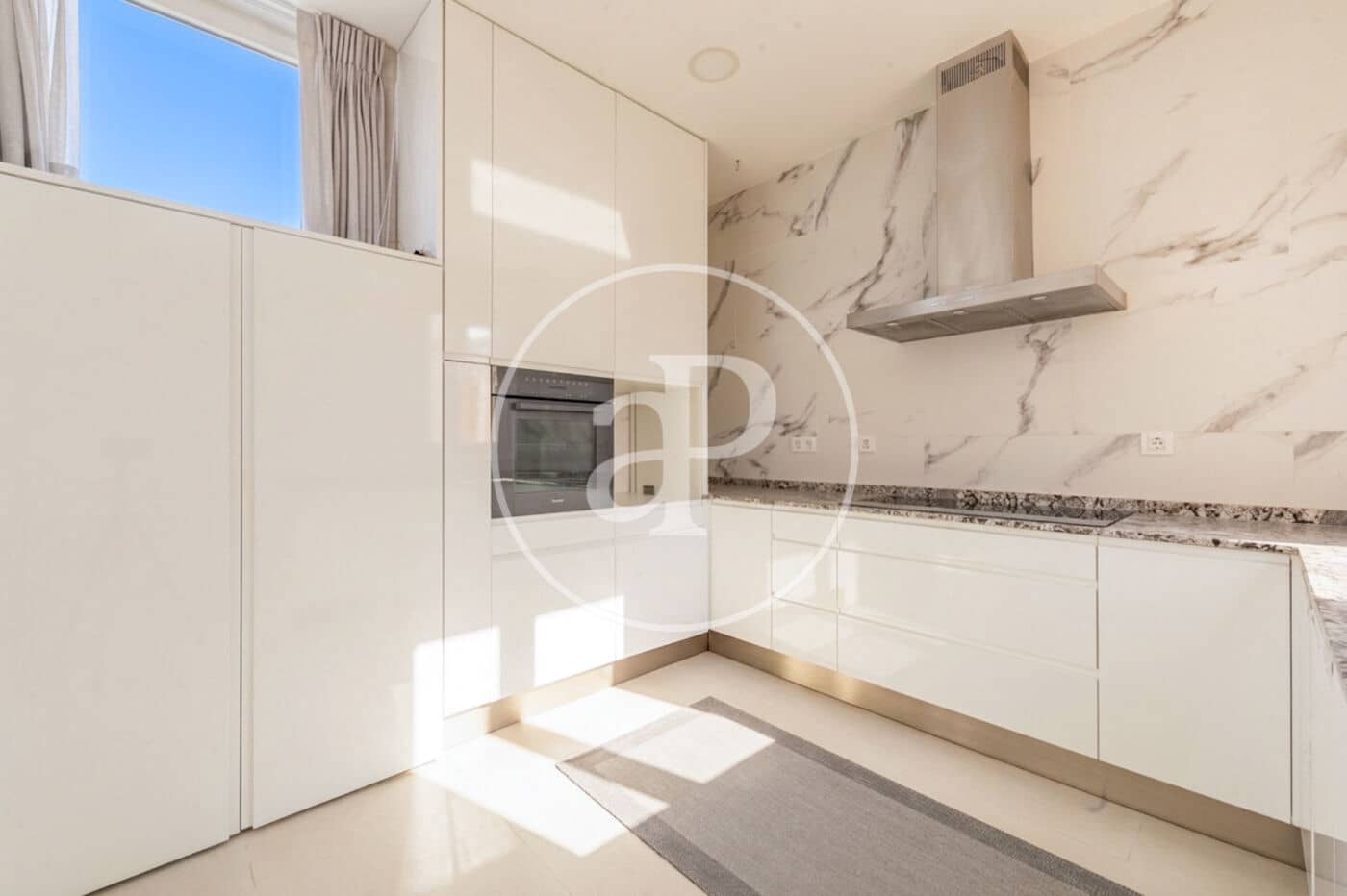 3 makuuhuone Kattohuoneisto myytävänä paikassa Madrid kaupunki - 1 600 000 € (Ref: 10119952)