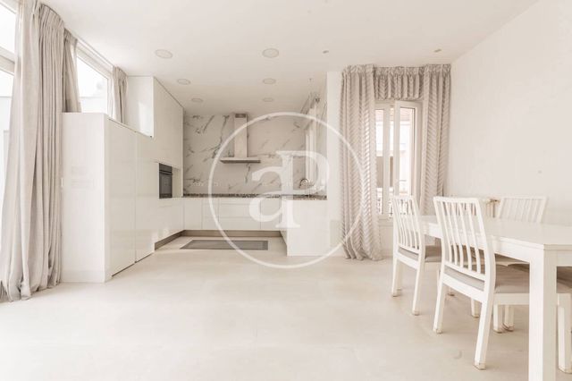 3 makuuhuone Kattohuoneisto myytävänä paikassa Goya, Madrid kaupunki - 1 600 000 € (Ref: 10119952)