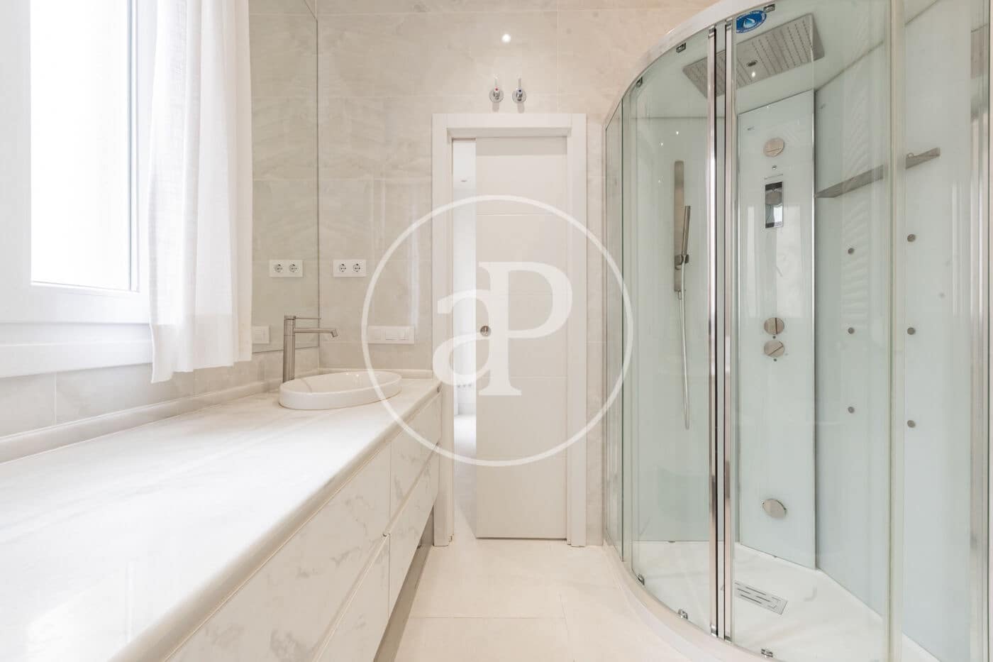 3 makuuhuone Kattohuoneisto myytävänä paikassa Madrid kaupunki - 1 600 000 € (Ref: 10119952)