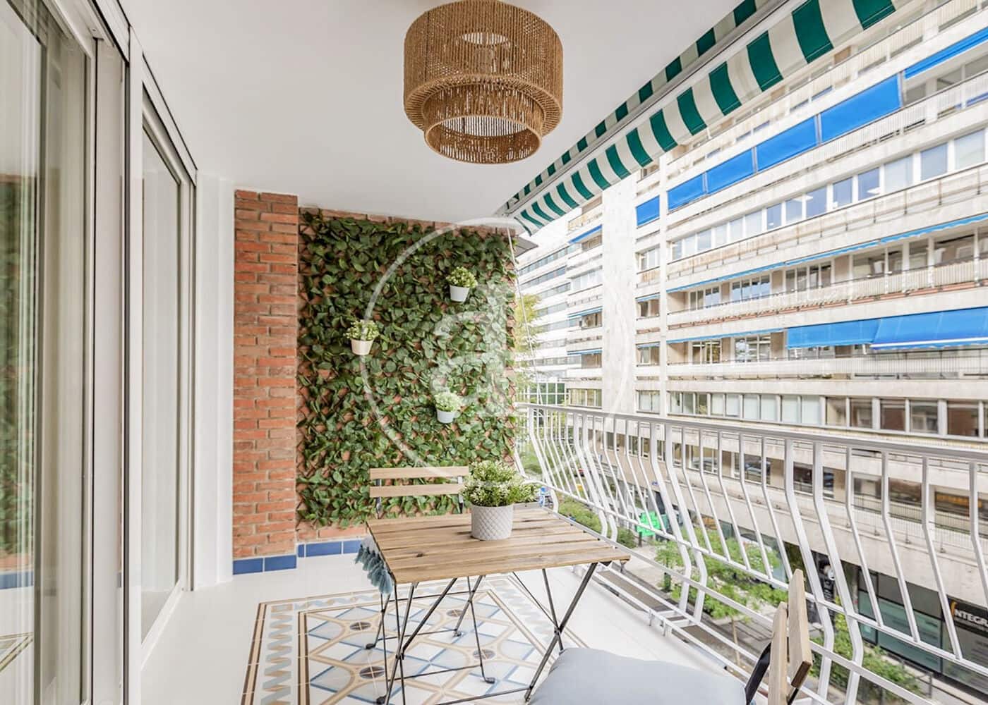 4 bedroom Apartment for sale in Madrid city with garage - € 1,695,000 (Ref: 10119954)