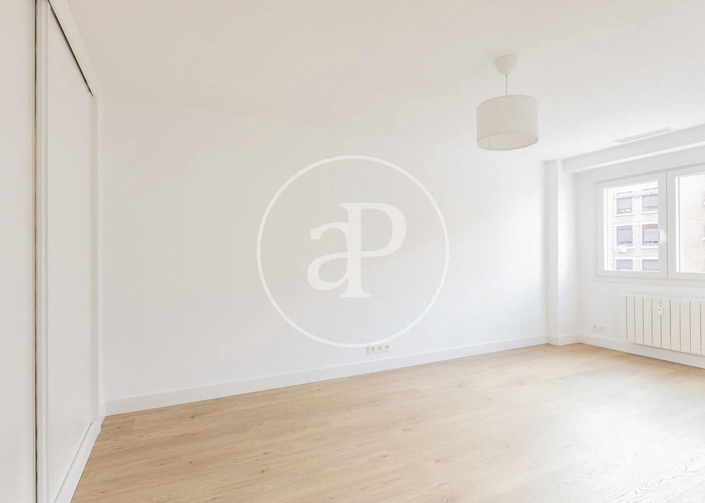 4 bedroom Apartment for sale in Madrid city with garage - € 1,695,000 (Ref: 10119954)