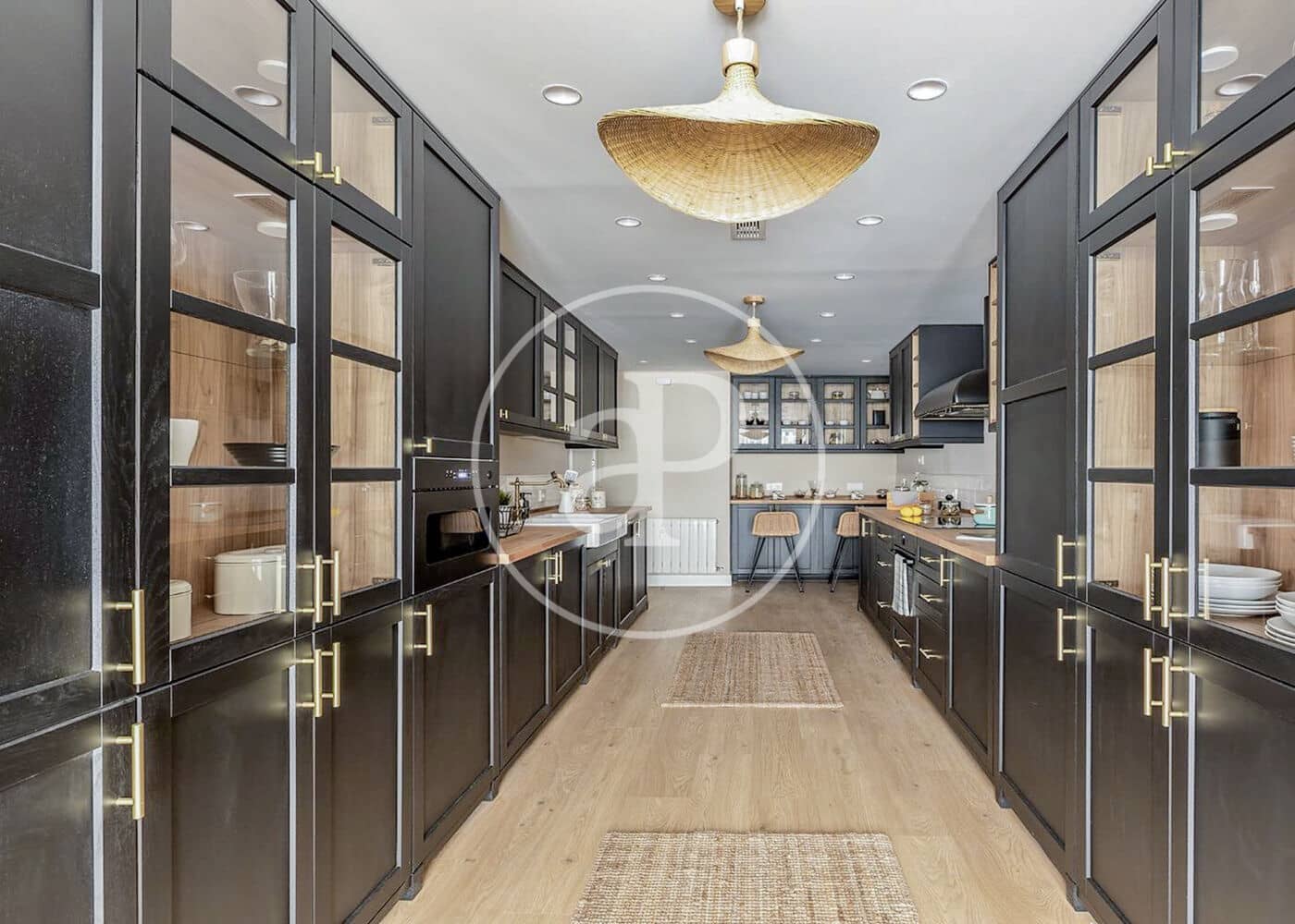 4 bedroom Apartment for sale in Madrid city with garage - € 1,695,000 (Ref: 10119954)
