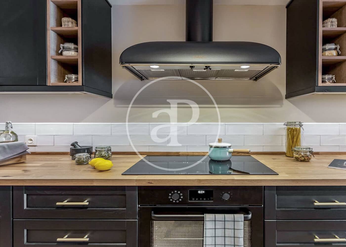 4 bedroom Apartment for sale in Madrid city with garage - € 1,695,000 (Ref: 10119954)