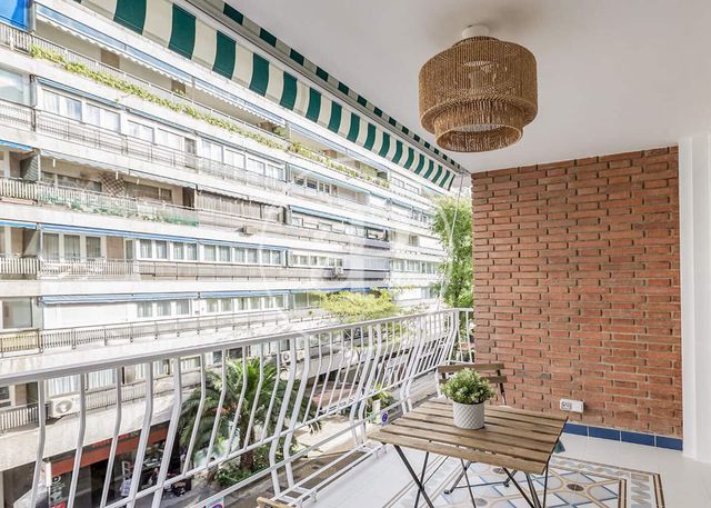 4 bedroom Apartment for sale in Vallehermoso, Madrid city with garage - € 1,695,000 (Ref: 10119954)