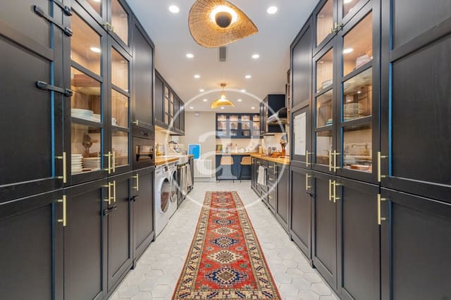 4 soverom Leilighet til salgs i Vallehermoso, Madrid by med garasje - € 1 695 000 (Ref: 10119954)