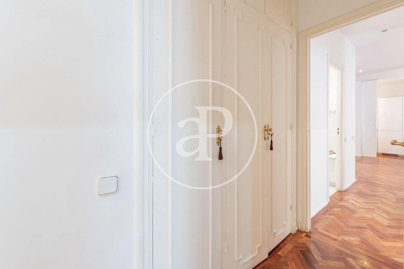 2 sovrum Lägenhet att hyra i Madrid stad - 3 500 € (Ref: 10124449)