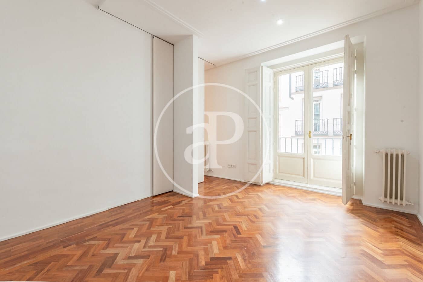 2 sovrum Lägenhet att hyra i Madrid stad - 3 500 € (Ref: 10124449)