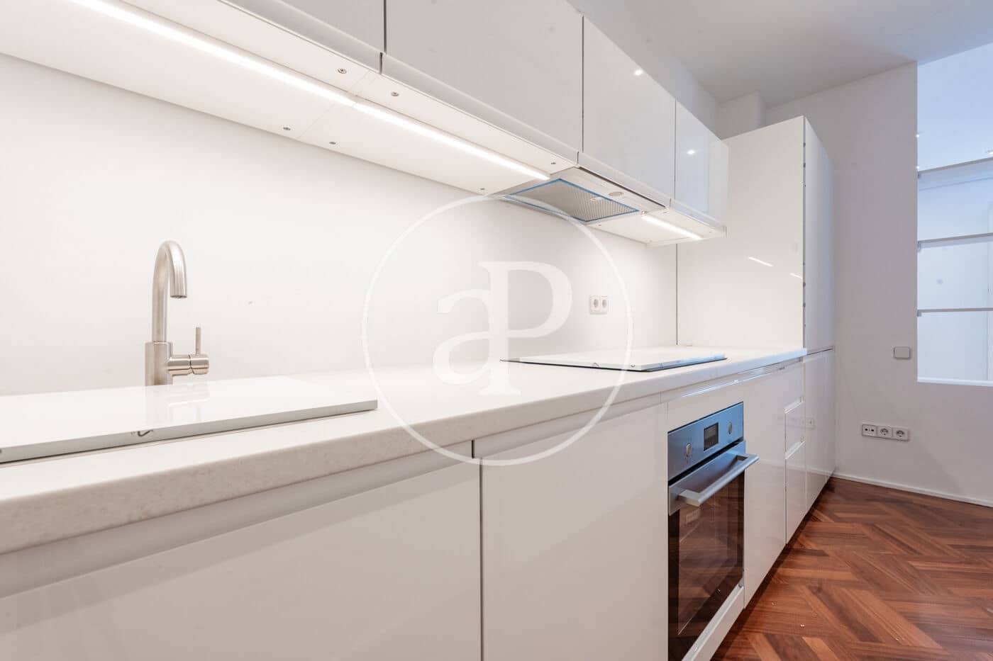 2 sovrum Lägenhet att hyra i Madrid stad - 3 500 € (Ref: 10124449)