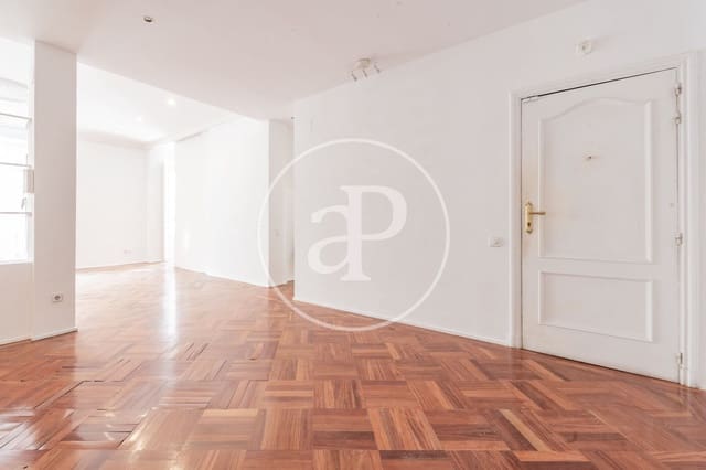 2 sovrum Lägenhet att hyra i Entrevías, Madrid stad - 3 500 € (Ref: 10124449)