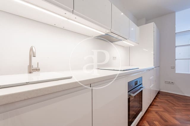 2 sovrum Lägenhet att hyra i Entrevías, Madrid stad - 3 500 € (Ref: 10124449)
