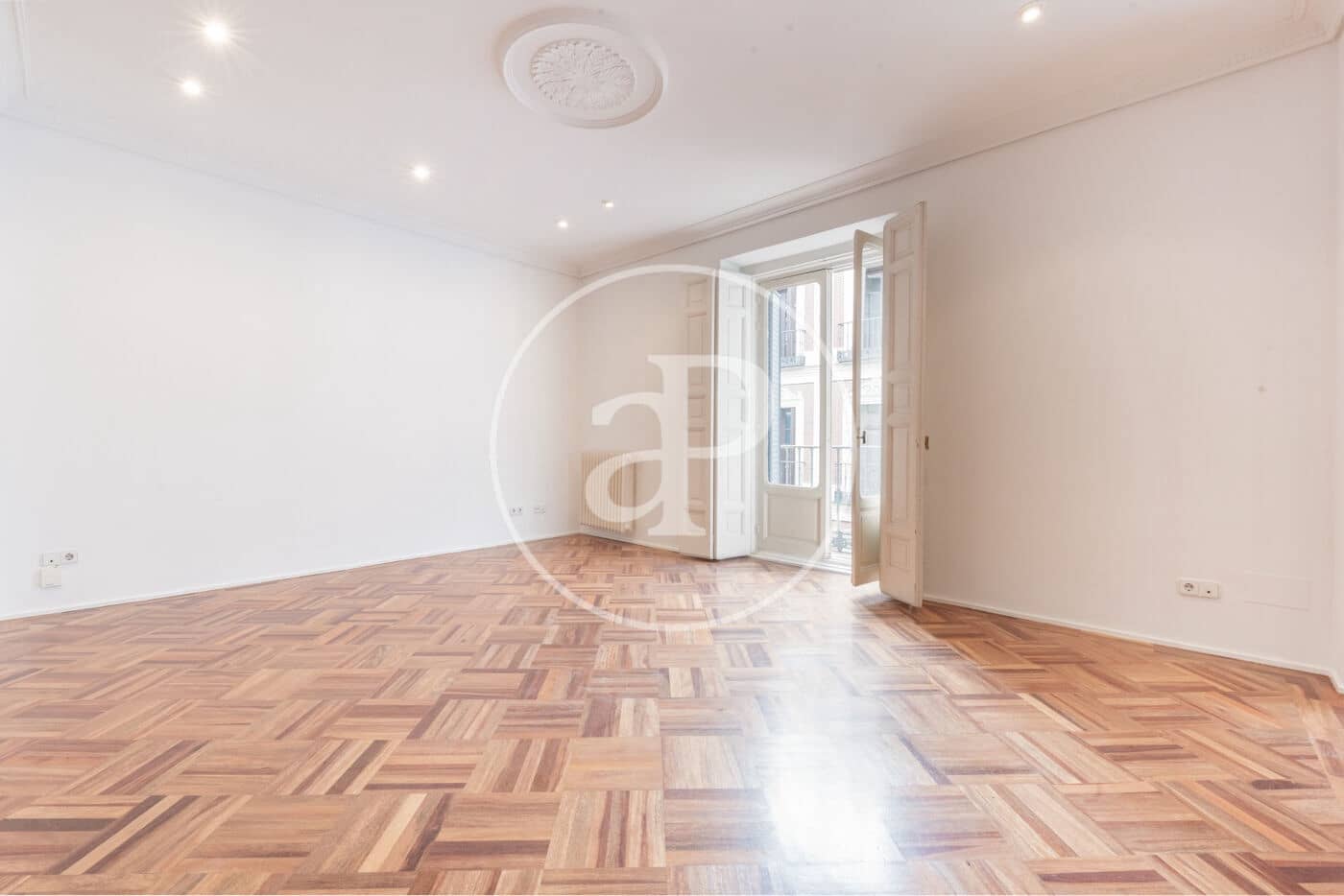 2 sovrum Lägenhet att hyra i Madrid stad - 3 500 € (Ref: 10124449)