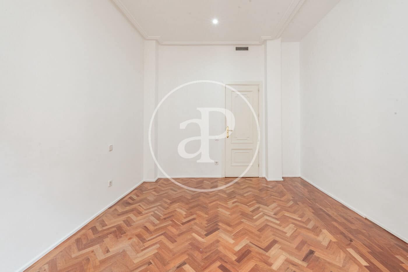 2 sovrum Lägenhet att hyra i Madrid stad - 3 500 € (Ref: 10124449)