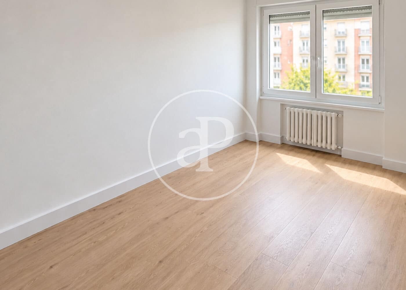 2 bedroom Apartment for sale in Madrid city with garage - € 749,000 (Ref: 10124450)