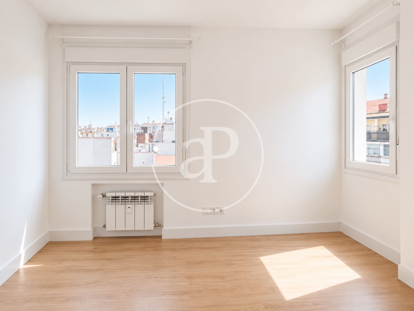 2 bedroom Apartment for sale in Madrid city with garage - € 749,000 (Ref: 10124450)