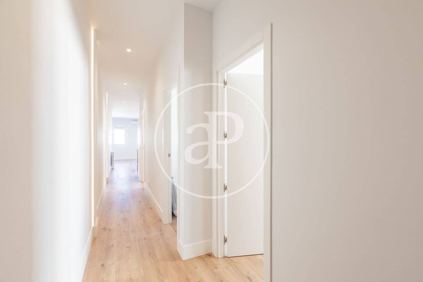 3 slaapkamer Appartement te huur in Madrid stad - € 3.500 (Ref: 10124451)