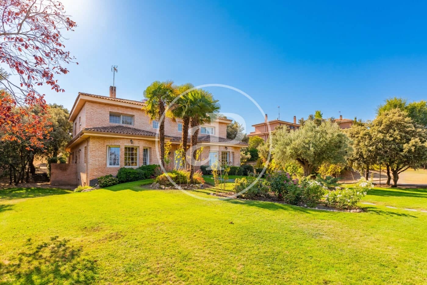 6 bedroom Villa for sale in San Sebastian de los Reyes with pool garage - € 2,200,000 (Ref: 10124453)