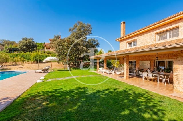 6 bedroom Villa for sale in San Sebastián de los Reyes with pool garage - € 2,200,000 (Ref: 10124453)