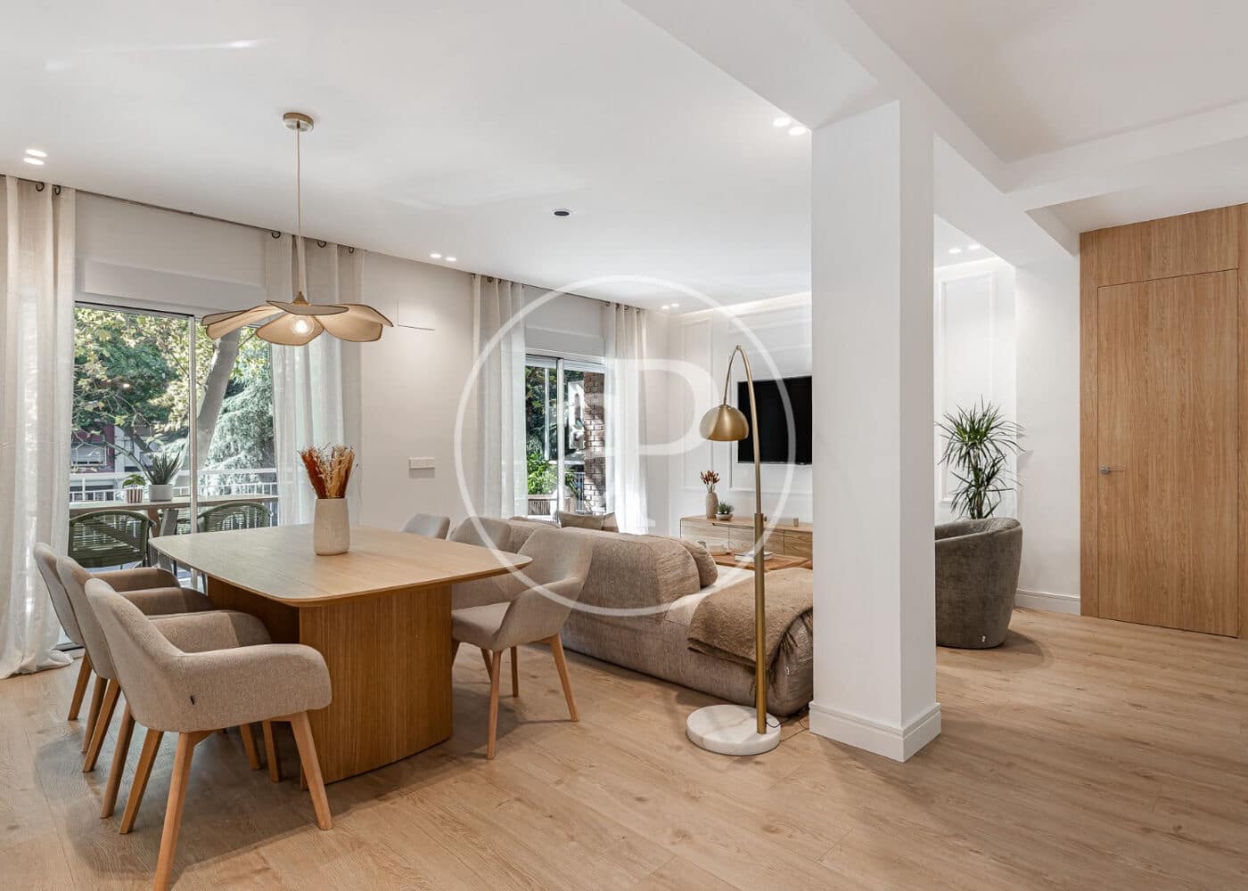 4 bedroom Apartment for sale in Madrid city with garage - € 1,550,000 (Ref: 10129336)