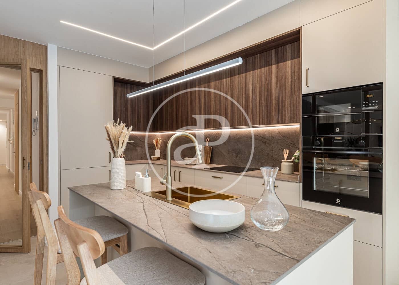 4 bedroom Apartment for sale in Madrid city with garage - € 1,550,000 (Ref: 10129336)