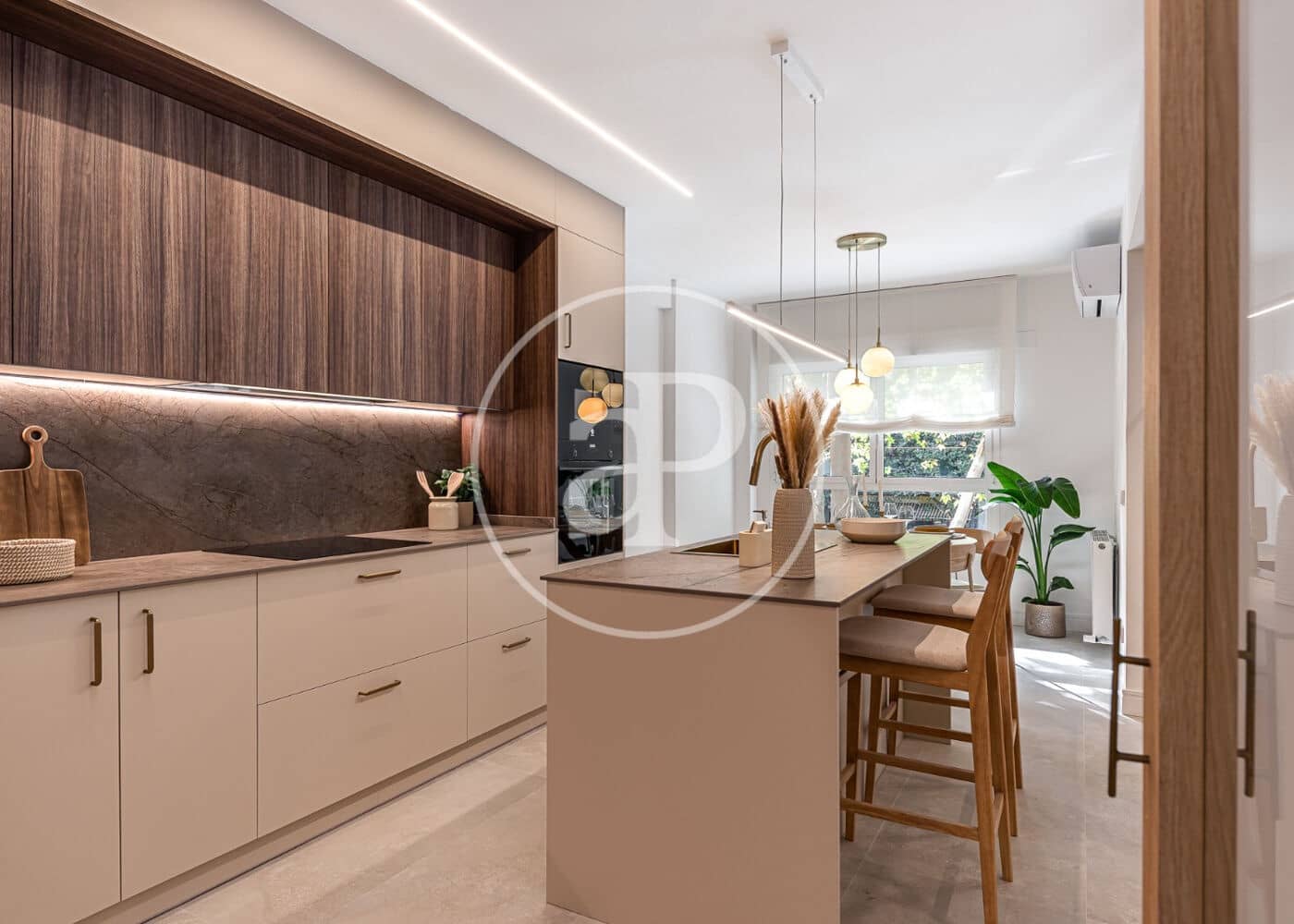 4 bedroom Apartment for sale in Madrid city with garage - € 1,550,000 (Ref: 10129336)