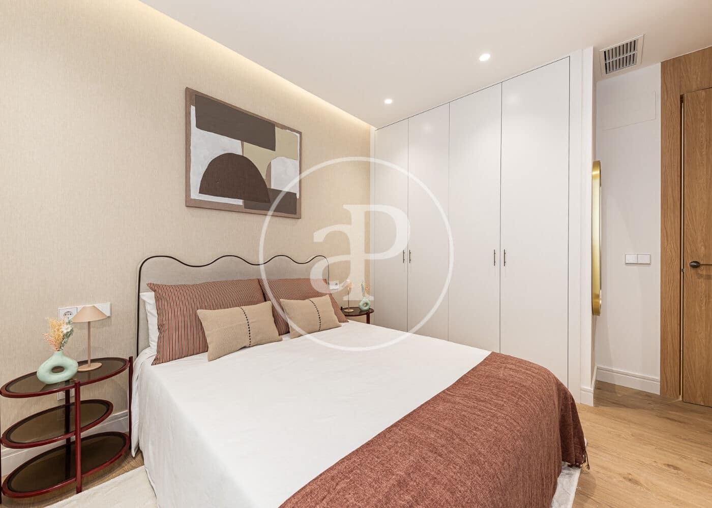 4 bedroom Apartment for sale in Madrid city with garage - € 1,550,000 (Ref: 10129336)