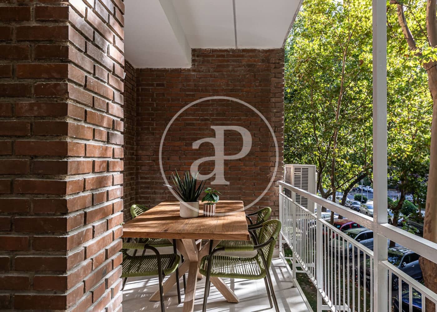 4 bedroom Apartment for sale in Madrid city with garage - € 1,550,000 (Ref: 10129336)
