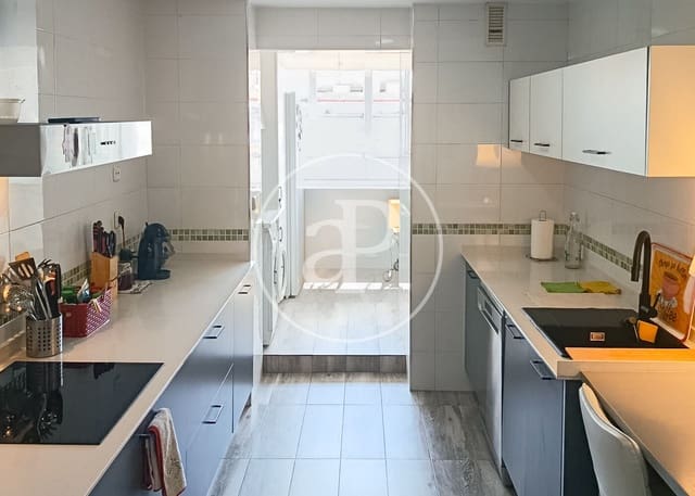 5 chambre Penthouse à vendre à San Sebastián de los Reyes avec piscine garage - 1 190 000 € (Ref: 10129337)