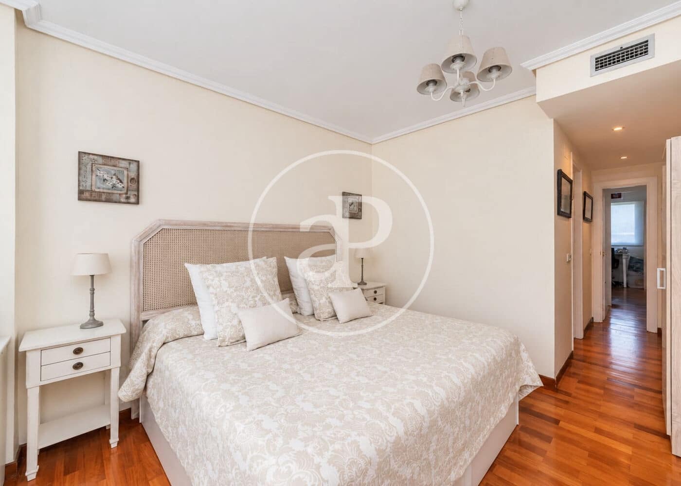 2 sovrum Lägenhet till salu i La Moraleja med pool garage - 965 000 € (Ref: 10131730)