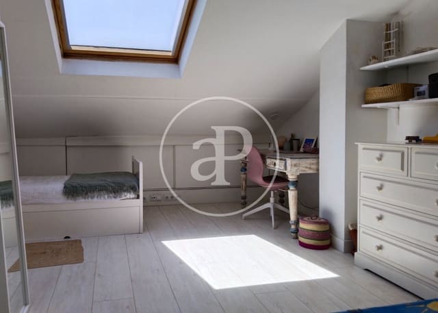 5 chambre Villa/Maison à vendre à La Moraleja, Alcobendas avec piscine garage - 1 390 000 € (Ref: 10131732)