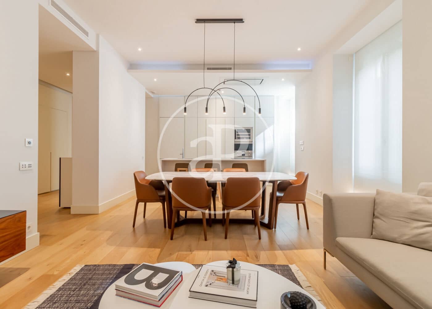 3 slaapkamer Appartement te huur in Madrid stad met garage - € 10.650 (Ref: 10131739)