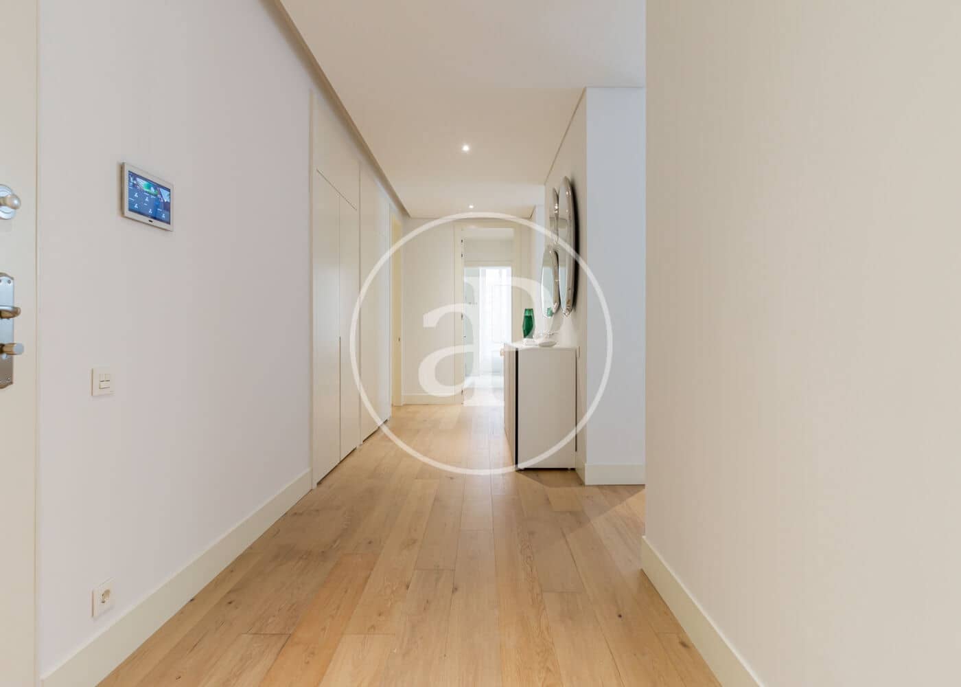 3 slaapkamer Appartement te huur in Madrid stad met garage - € 10.650 (Ref: 10131739)