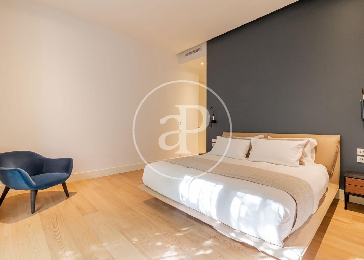 3 slaapkamer Appartement te huur in Madrid stad met garage - € 10.650 (Ref: 10131739)