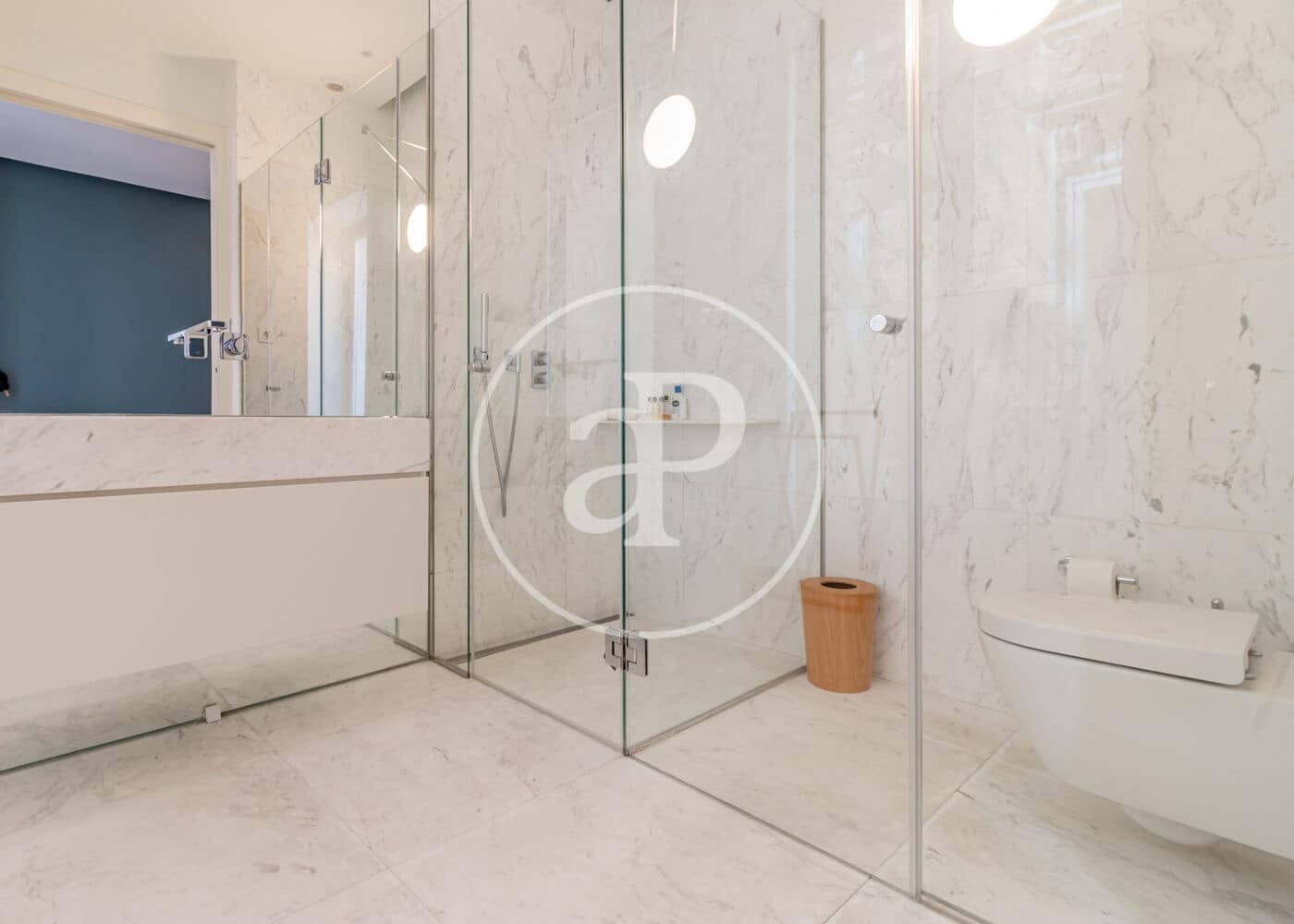3 slaapkamer Appartement te huur in Madrid stad met garage - € 10.650 (Ref: 10131739)
