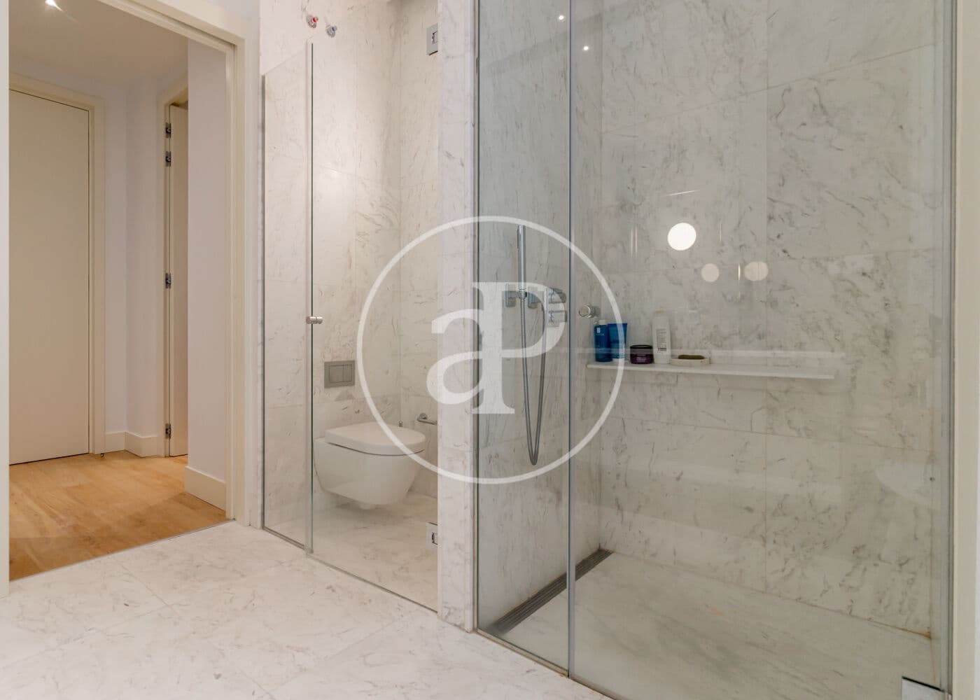 3 slaapkamer Appartement te huur in Madrid stad met garage - € 10.650 (Ref: 10131739)