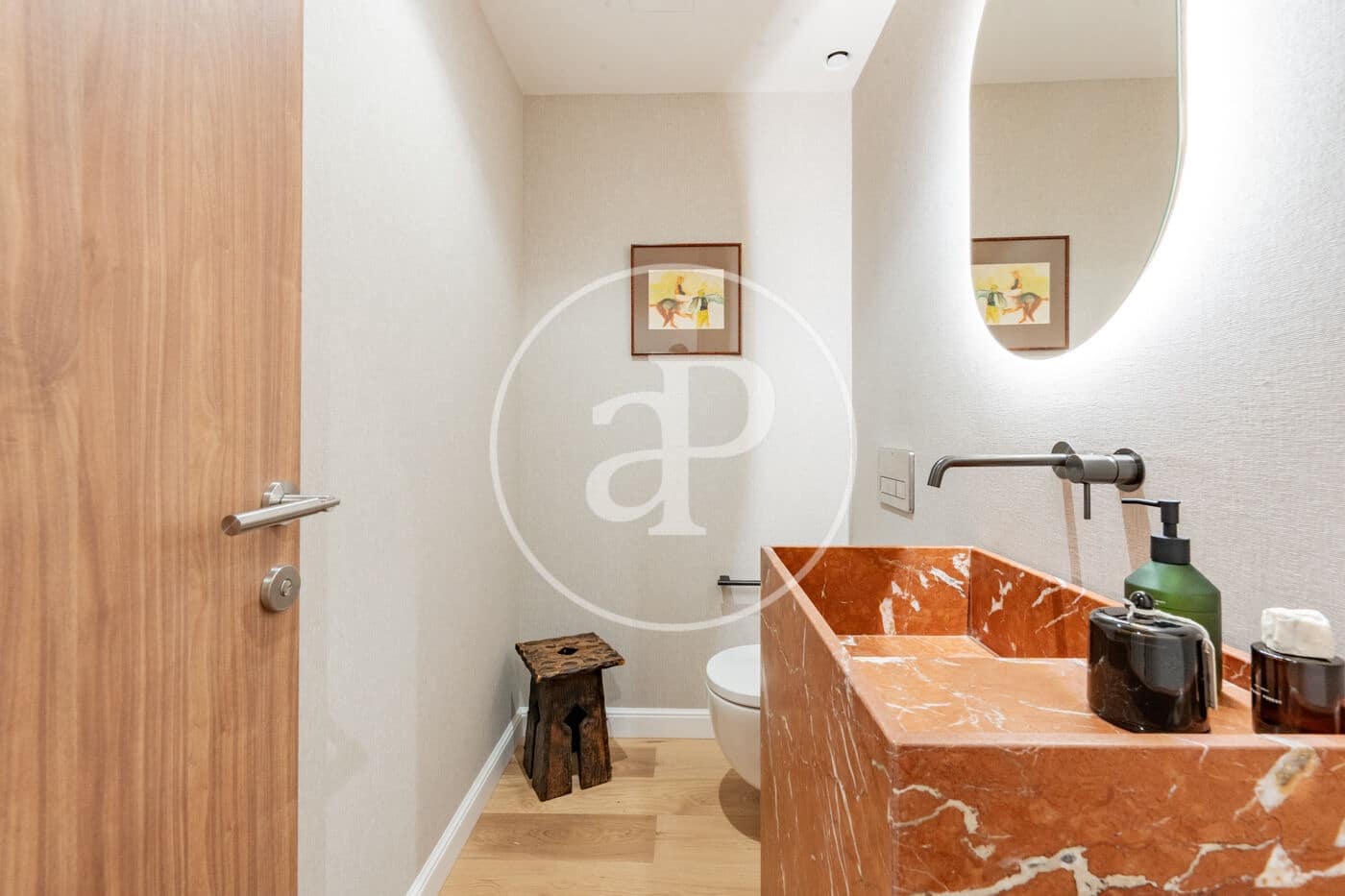 2 bedroom Apartment for sale in Madrid city - € 1,940,000 (Ref: 10135979)