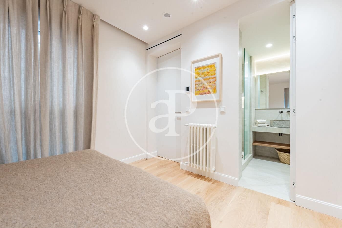 2 bedroom Apartment for sale in Madrid city - € 1,940,000 (Ref: 10135979)
