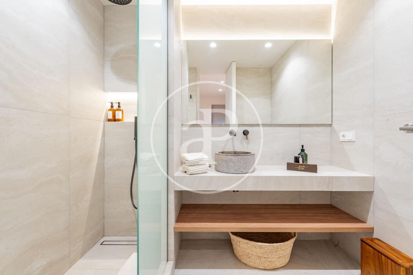 2 bedroom Apartment for sale in Madrid city - € 1,940,000 (Ref: 10135979)