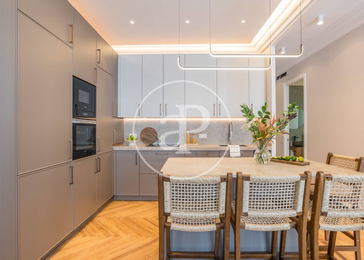3 quarto Apartamento para venda em Madrid cidade - 2 700 000 € (Ref: 10135980)