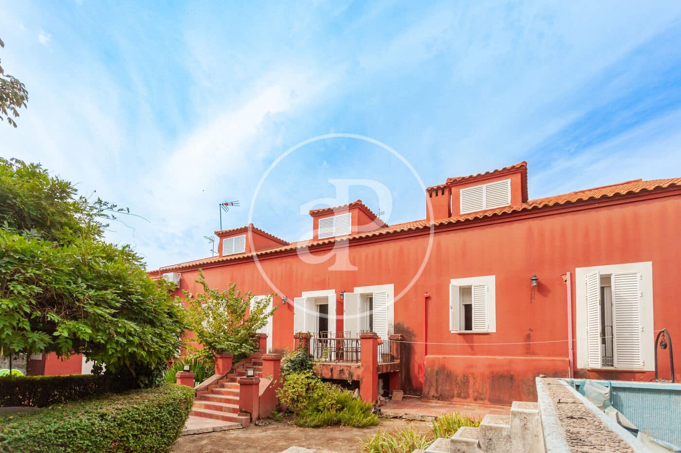 5 bedroom Villa for sale in Pozuelo de Alarcon with pool garage - € 1,860,000 (Ref: 10135982)