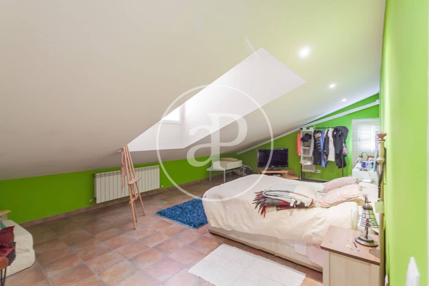 5 bedroom Villa for sale in Pozuelo de Alarcon with pool garage - € 1,860,000 (Ref: 10135982)