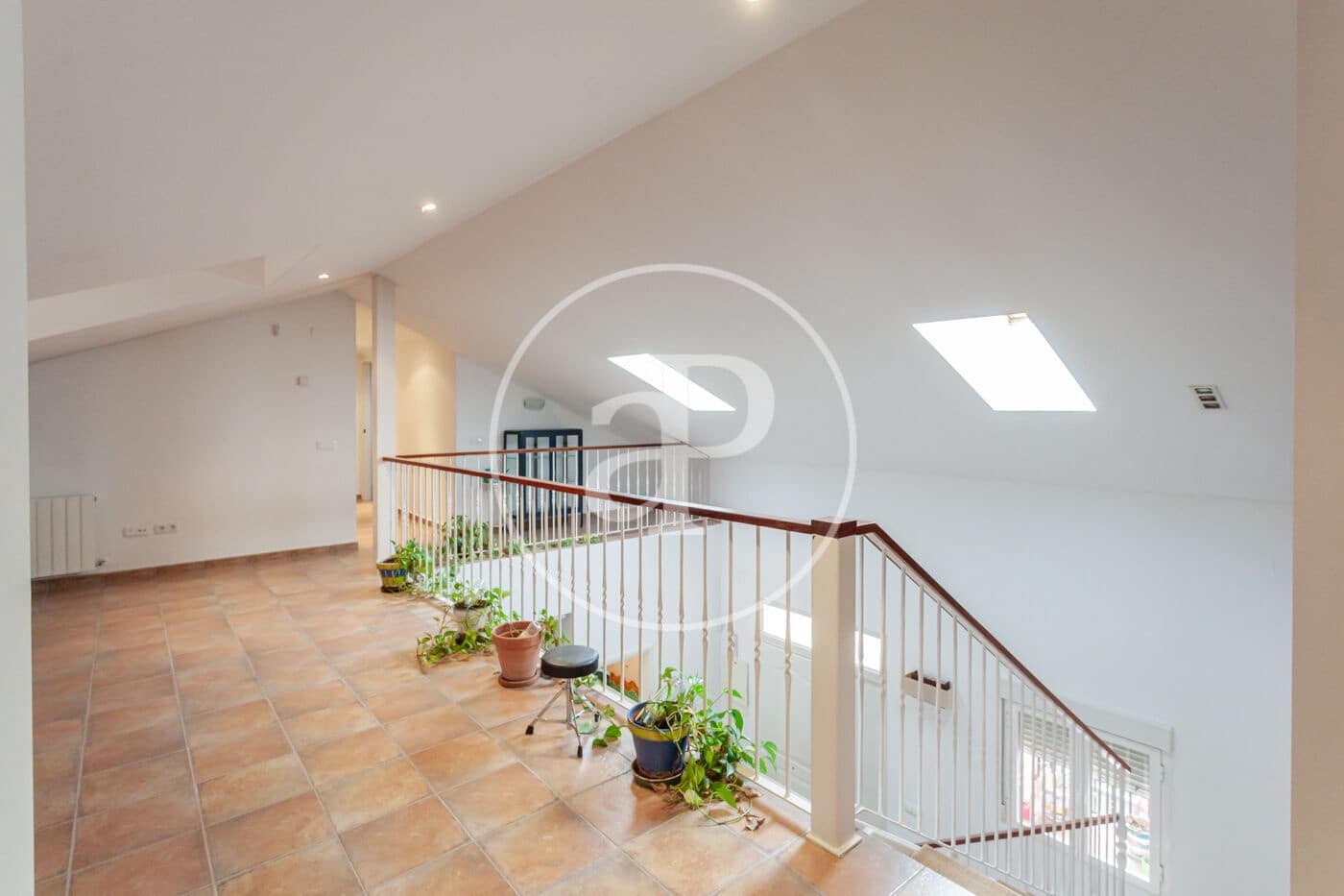 5 bedroom Villa for sale in Pozuelo de Alarcon with pool garage - € 1,860,000 (Ref: 10135982)