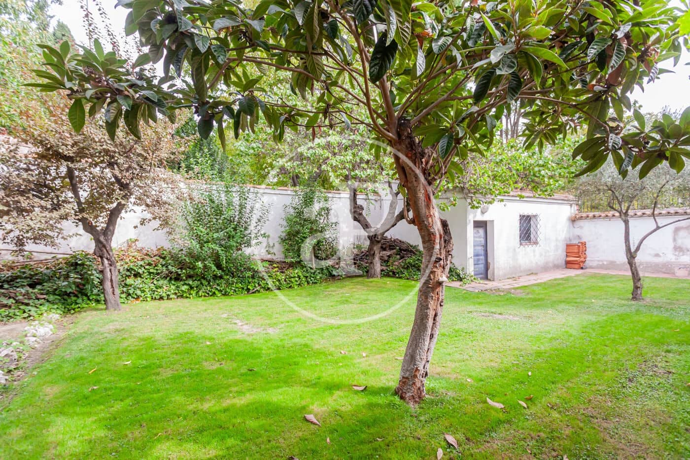 5 bedroom Villa for sale in Pozuelo de Alarcon with pool garage - € 1,860,000 (Ref: 10135982)