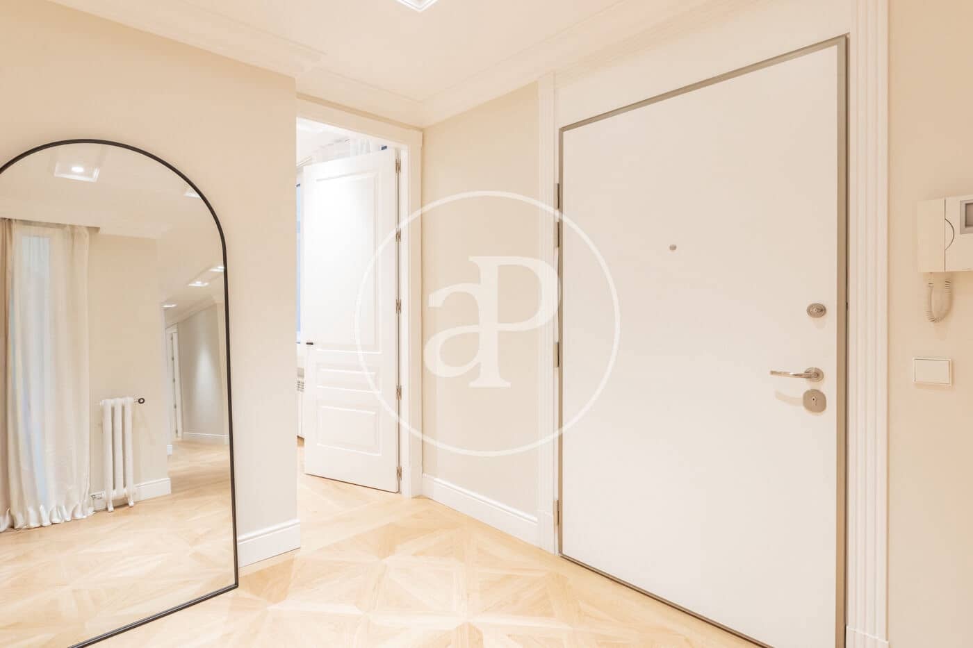 Apartamento de 4 habitaciones en Madrid ciudad en venta - 5.900.000 € (Ref: 10139673)
