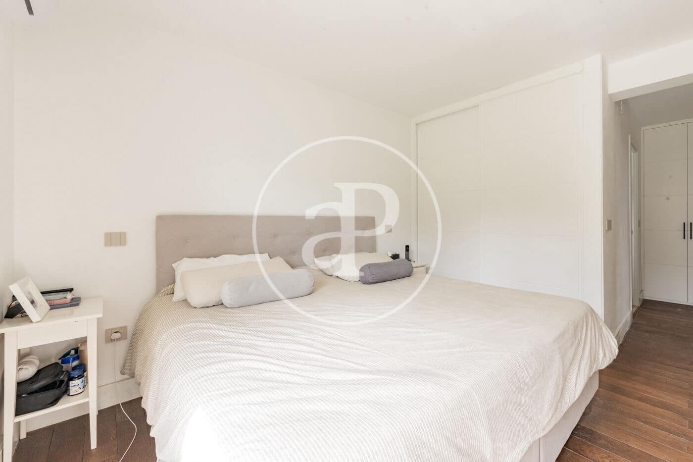 Chalet de 4 habitaciones en Madrid ciudad en venta con garaje - 1.200.000 € (Ref: 10139676)