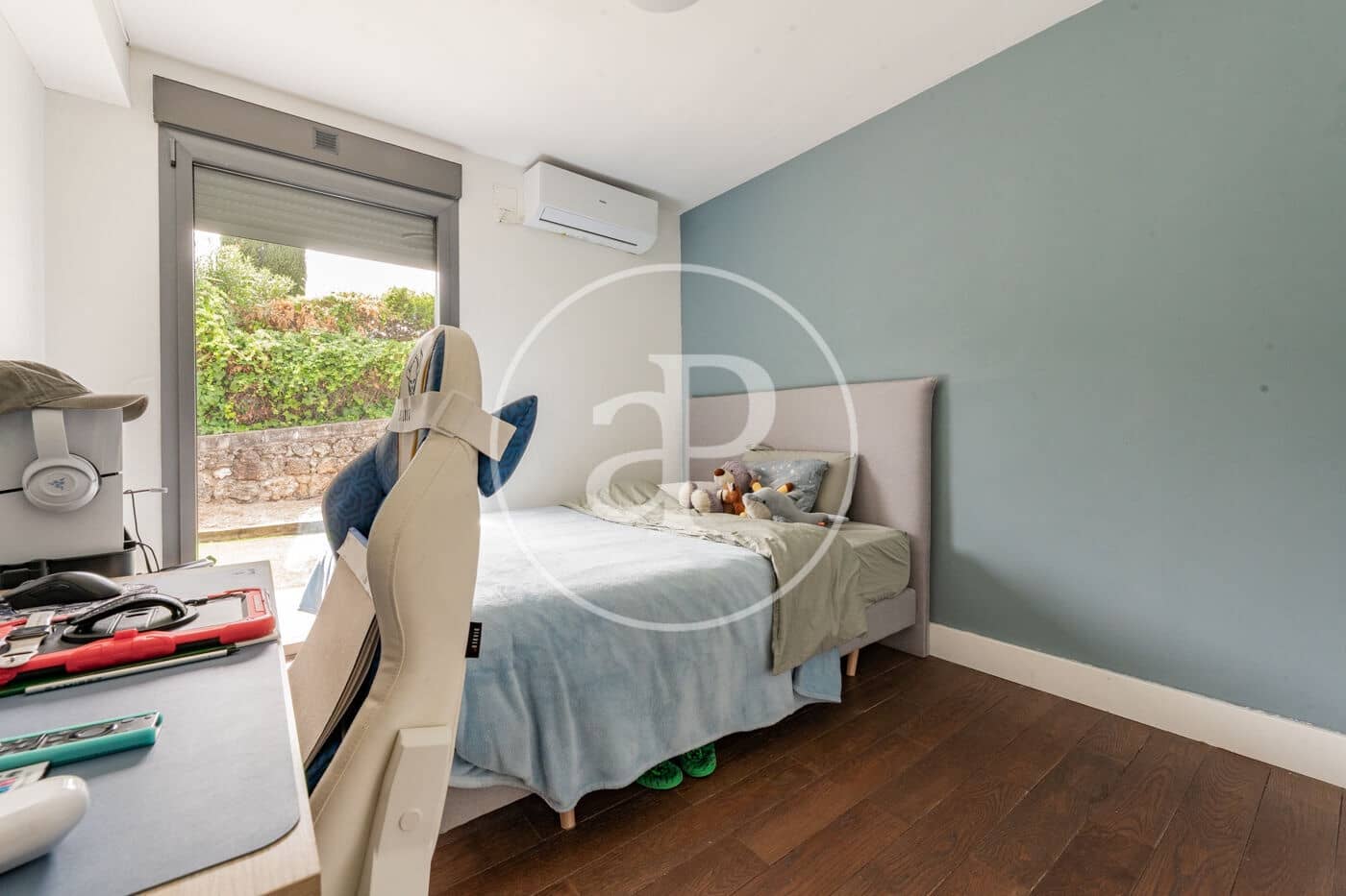 Chalet de 4 habitaciones en Madrid ciudad en venta con garaje - 1.200.000 € (Ref: 10139676)