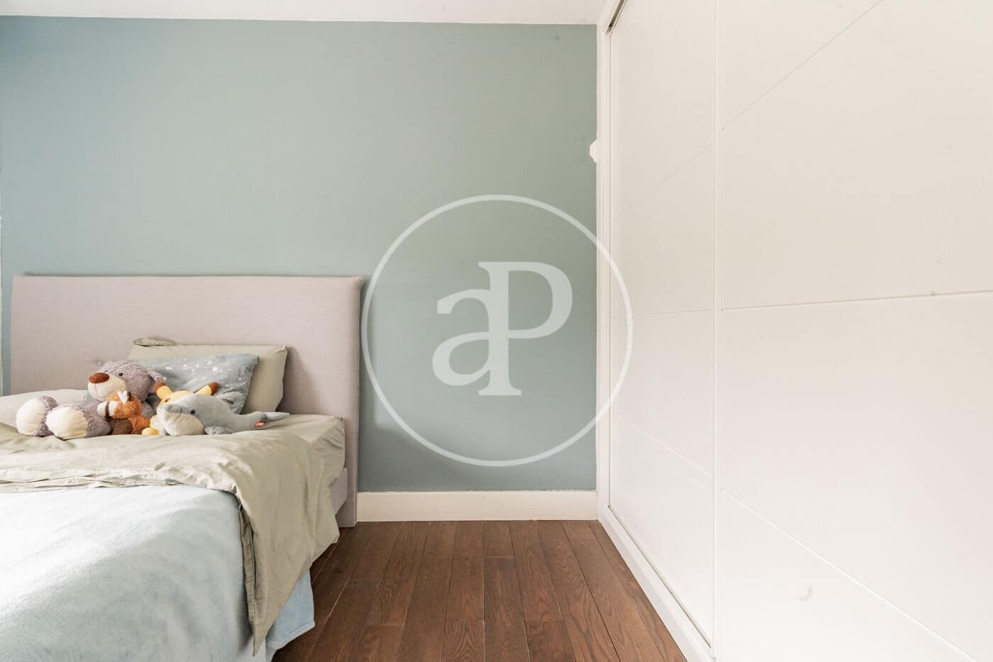 Chalet de 4 habitaciones en Madrid ciudad en venta con garaje - 1.200.000 € (Ref: 10139676)