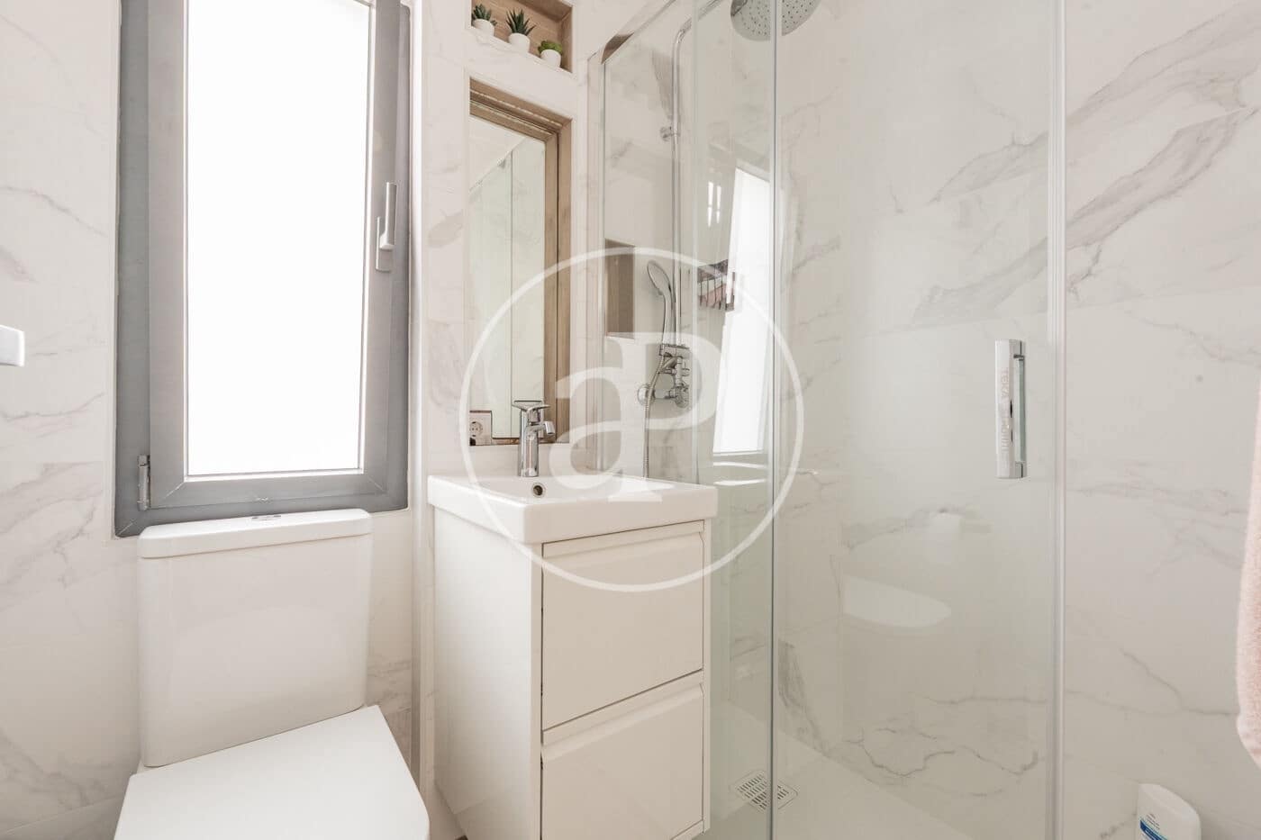 Chalet de 4 habitaciones en Madrid ciudad en venta con garaje - 1.200.000 € (Ref: 10139676)